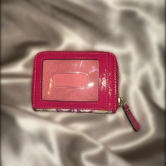 Authentic Coach Multicolor Crossbody Bag Canvas Patent Bag and Matching Wallet - Picture 8 of 9